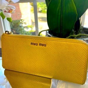 Miu Miu Leather Embossed Croc Leather Embossed Wallet